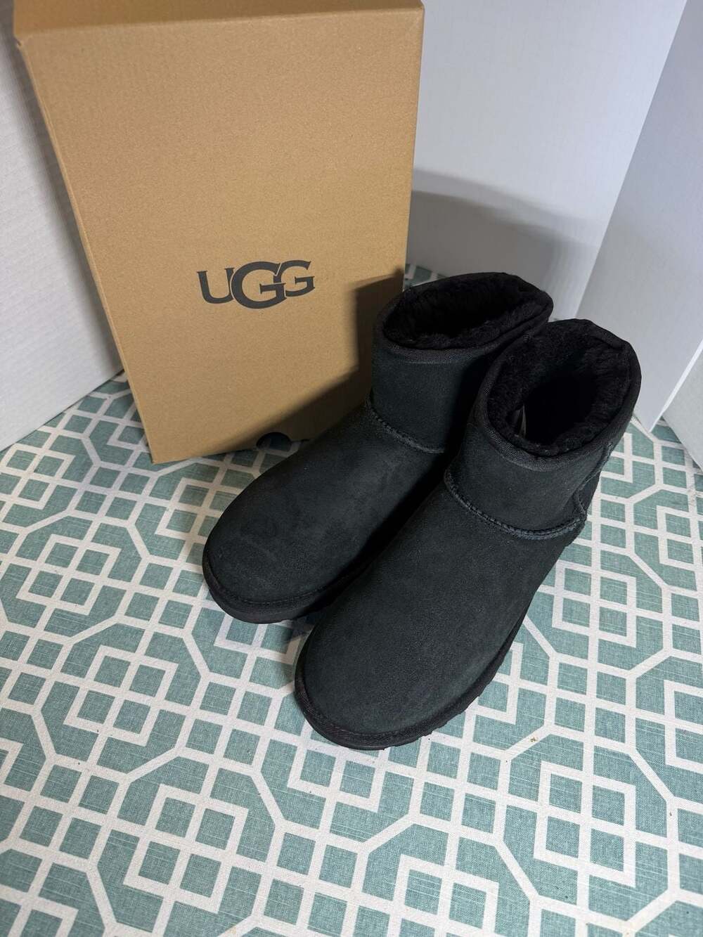 UGG Classic Mini II Boots Black Size 9